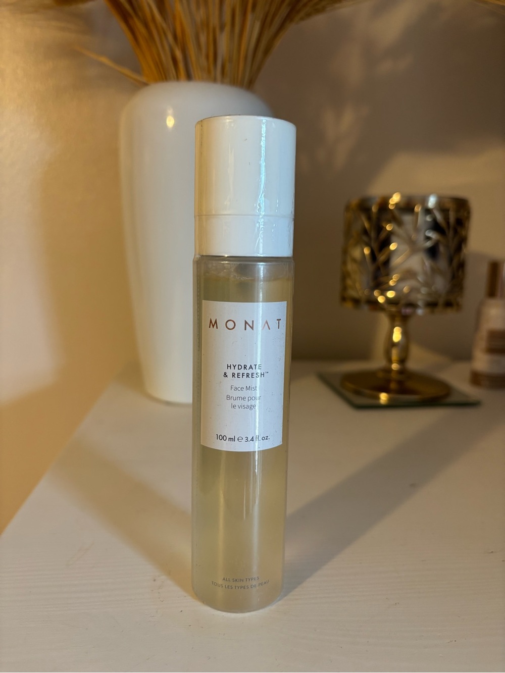 MONAT Hydrate & Refresh — White